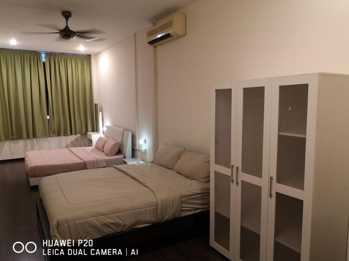 Apple Backpackers Hotel George Town Exterior photo