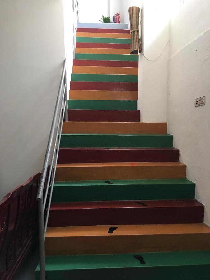 Apple Backpackers Hotel George Town Exterior photo